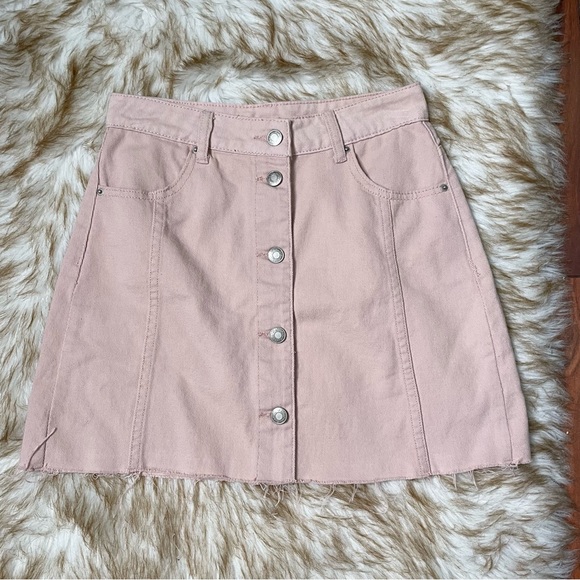 Lulus Nico blush pink denim mini skirt. NWOT - Picture 4 of 8